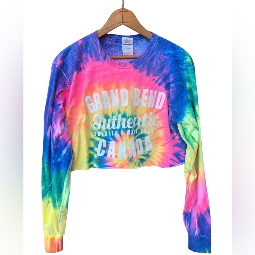 Tie Dye Vintage neon T-Shirt Cropped long sleeve tee!